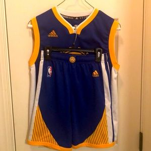 Stephen Curry Kid’s Golden State Jersey & Shorts